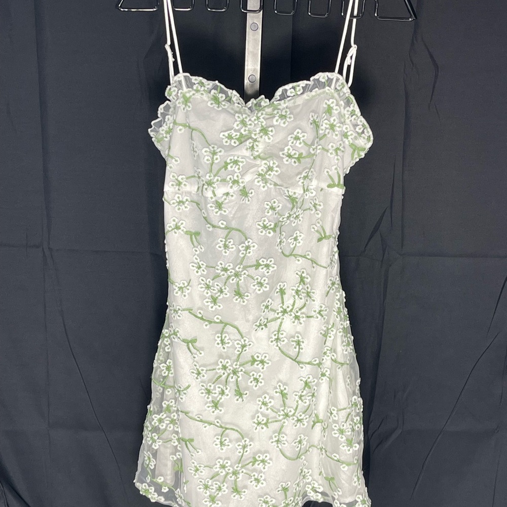 Beige Botany: Green & White Floral Embroidered Lace mini dress. Delicate, fairy - Picture 2 of 10
